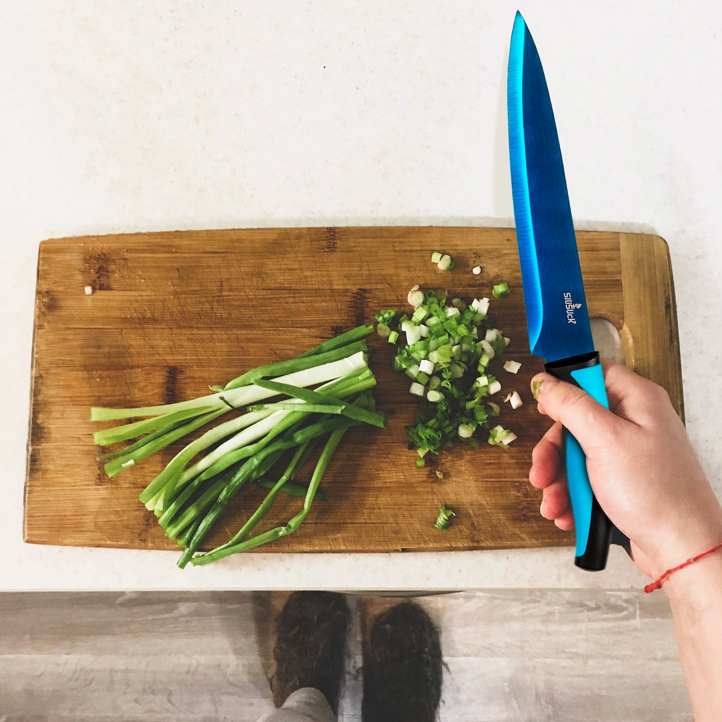 Kitchen Knife Set Kit | Blue Handle, Blue Blade & Black Magnetic Rack